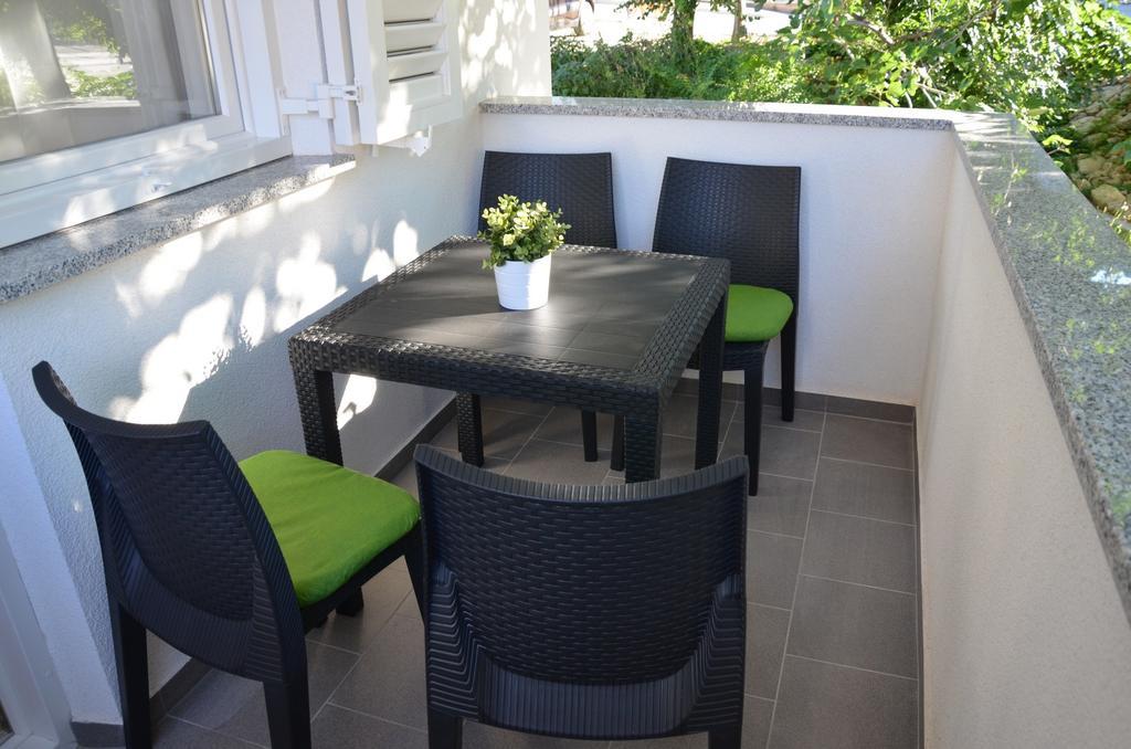 Apartments Mango Baska  Exterior photo